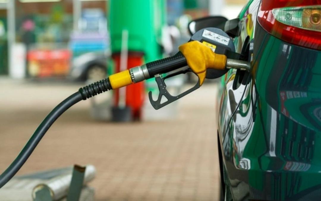 Benzine yeni zam yolda: 1 TL lik artış bekleniyor 3