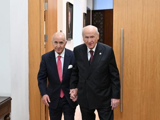 Hikmet Çetin, Devlet Bahçeli'den istemiş: "Bu işe el koyun"