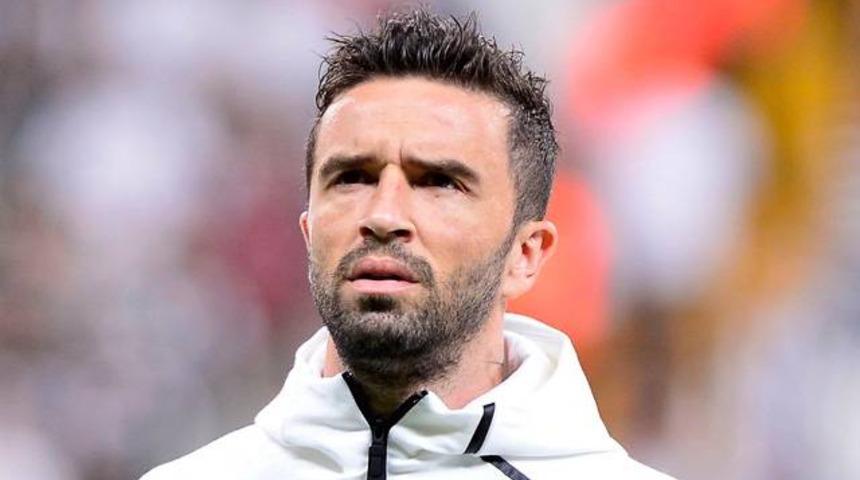 G&ouml;khan G&ouml;n&uuml;l'den FET&Ouml; patlaması: Sen değil, senin 7 s&uuml;lalen&hellip;