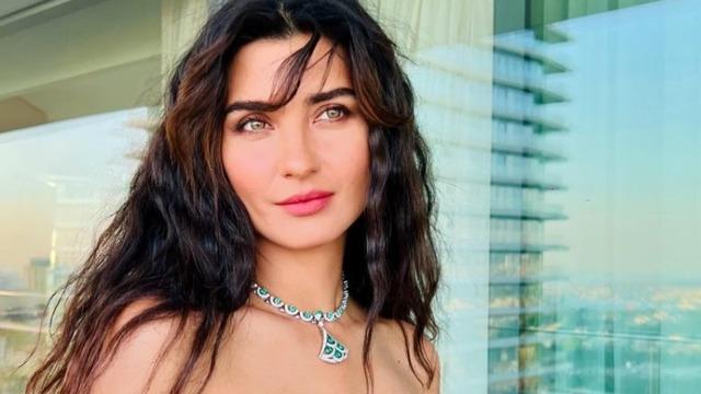 Tuba Büyüküstün yeni projesi için hazırlanıyor! Sultana filminde direk dansçı olacak 