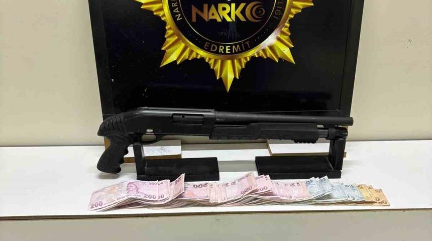 Edremit’te uyuşturucu operasyonu: bonzai ve silah ele geçirildi