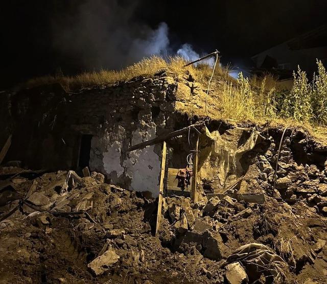 Köyde korkutan yangın kontrol altında 4