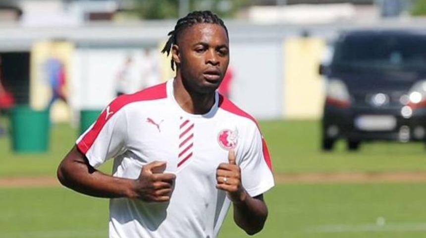 G&ouml;ztepe'nin hedefinde Alex Song var