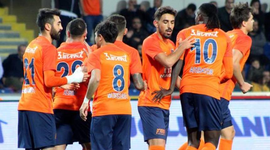 Lider Başakşehir kaldığı yerden devam ediyor