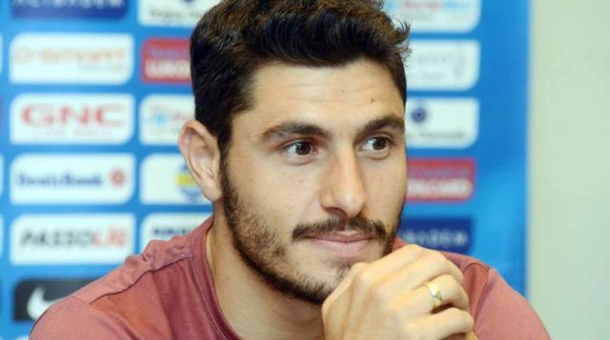 &Ouml;zer Hurmacı &ccedil;ağrıda bulundu