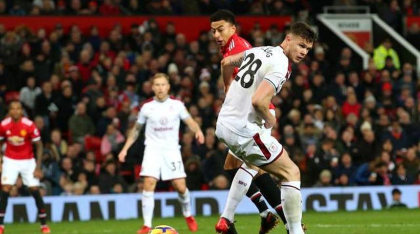 Manchester United 2 - 2 Burnley