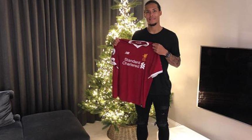 Virgil Van Dijk resmen Liverpool'da