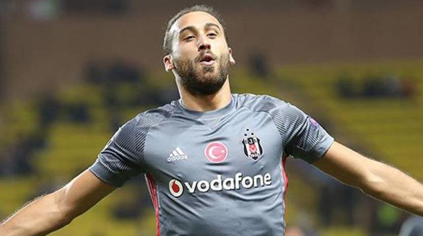 Cenk 28 milyon Euro karşılığında Everton'da