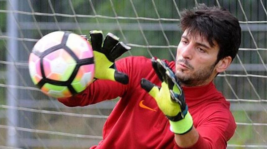 Malaga Cenk G&ouml;nen'i g&ouml;nderiyor!