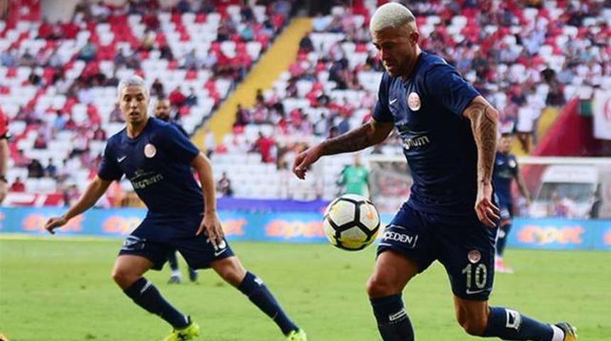 Menez, Antalyaspor'dan ayrılmak istiyor