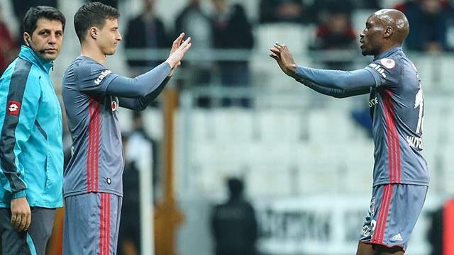 Atiba Hutchinson Osmanlıspor maçında sakatlandı