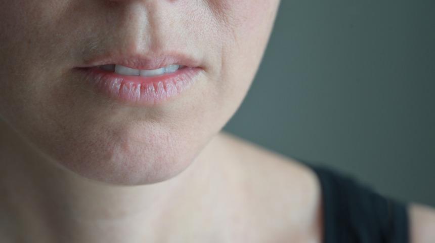 Ağız kuruluğu neden olur, ne zaman tehlikelidir? Ağız kuruluğu nasıl geçer?