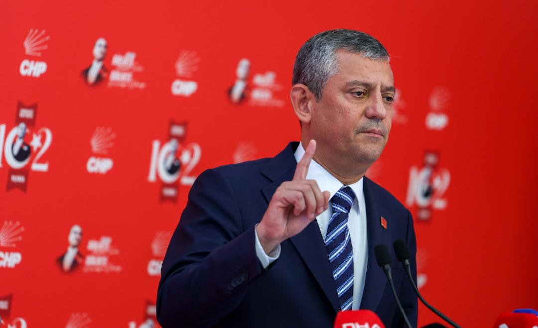 Uma declaração do líder do CHP, Özel, que definirá a agenda: