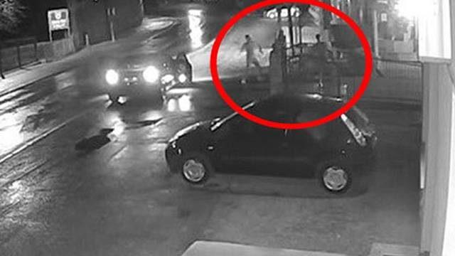 Dejan Ljubicic ve Daniel Sudar camiye saldırdıkları için gözaltına aldı