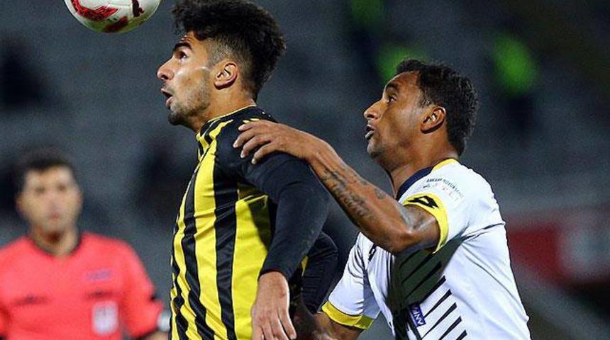 Mehmet Zeki Fransız kul&uuml;b&uuml;n&uuml;n takibinde