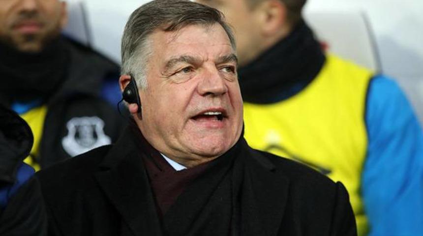 Sam Allardyce: 'Yurt dışından transfer i&ccedil;in risk almaya hazırım'
