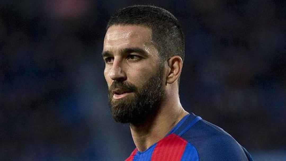 Arda Turan Everton'a gidecek iddiası