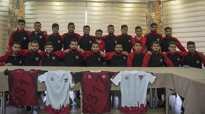 Gaziantepsporlu futbolcular ma&ccedil;a &ccedil;ıkma kararı aldı