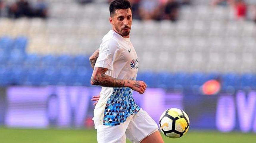Jose Sosa'ya San Lorenzo talip oldu
