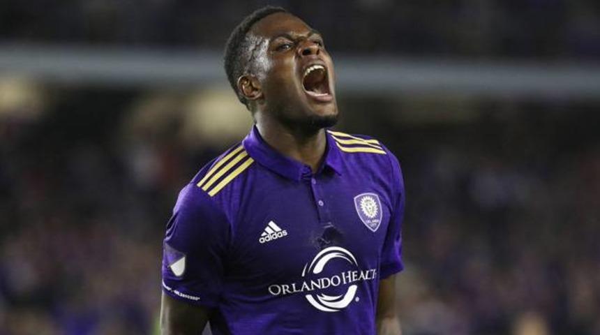 Beşiktaş'a Larin i&ccedil;in k&ouml;t&uuml; haber!