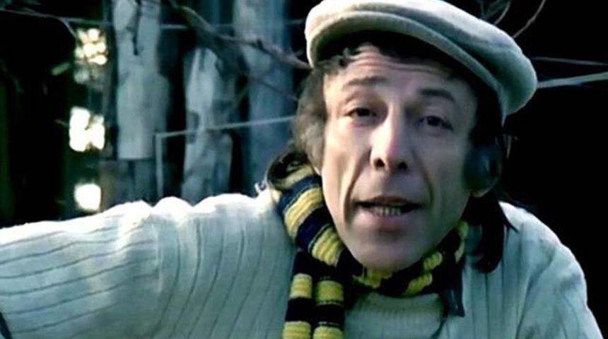 T&uuml;rk futbolu M&uuml;nir &Ouml;zkul'u unutmadı