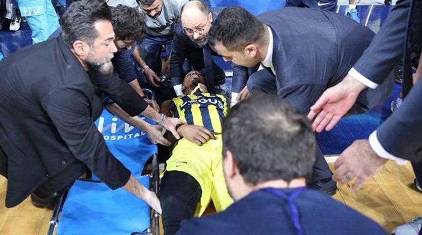 James Nunnally kafasının &uuml;st&uuml;ne d&uuml;şt&uuml;