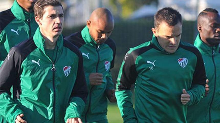 Bursaspor'da kaptan Batalla kampa katıldı