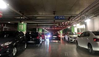 2 gün AVM otoparkında kaldı, istenen ücret gündem oldu! 