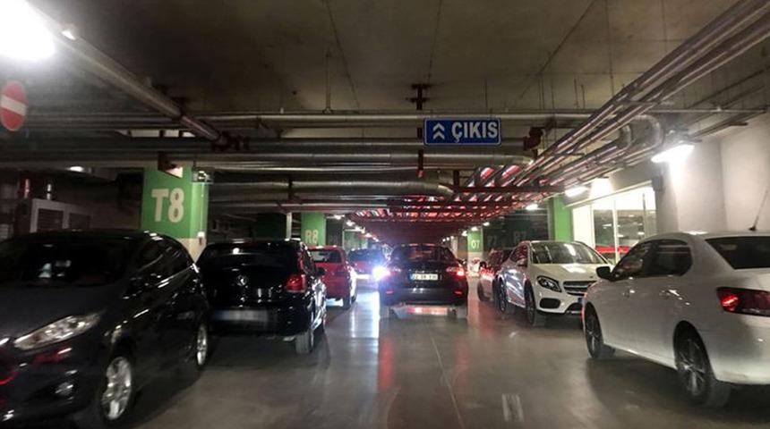 Yer: İstanbul! 2 gün AVM otoparkında kaldı, istenen ücret gündem oldu! "Arabanın anahtarını bırakınız yazaydınız"