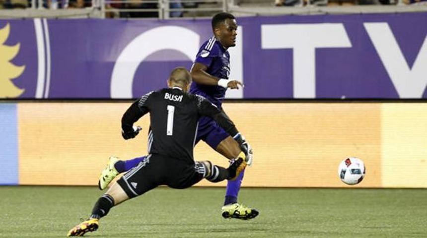  Beşiktaş'tan resmi Cyle Larin a&ccedil;ıklaması...