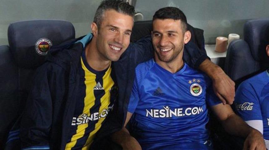 Robin van Persie Aziz Yıldırım'ı &ccedil;ılgına &ccedil;evirdi