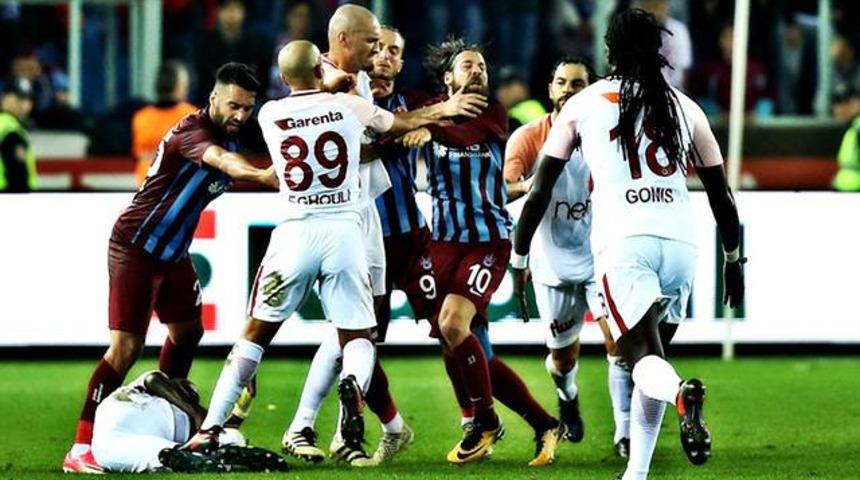 Feghouli: 'Ndiaye'yi o şekilde bırakamazdım'