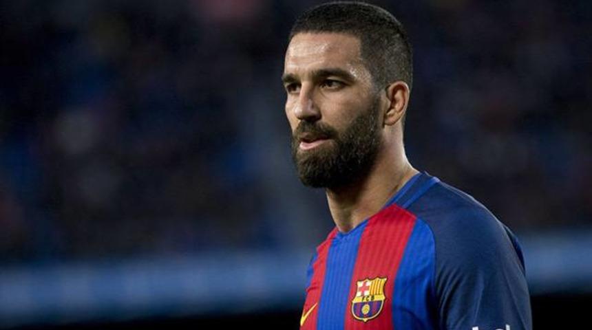 Başakşehirli y&ouml;neticiler Arda Turan transferi i&ccedil;in tekrar İspanya'da
