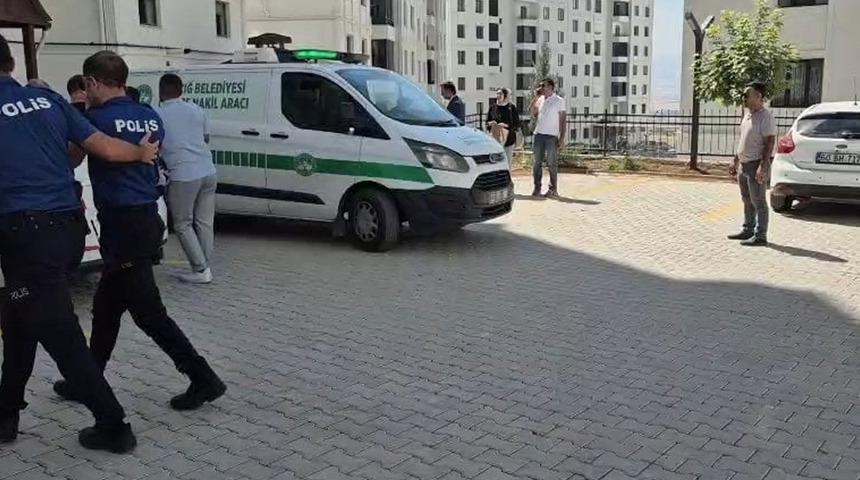 Elazığ'da Başkomiser, silahla vurarak öldürdü! Yasak aşk iddiası
