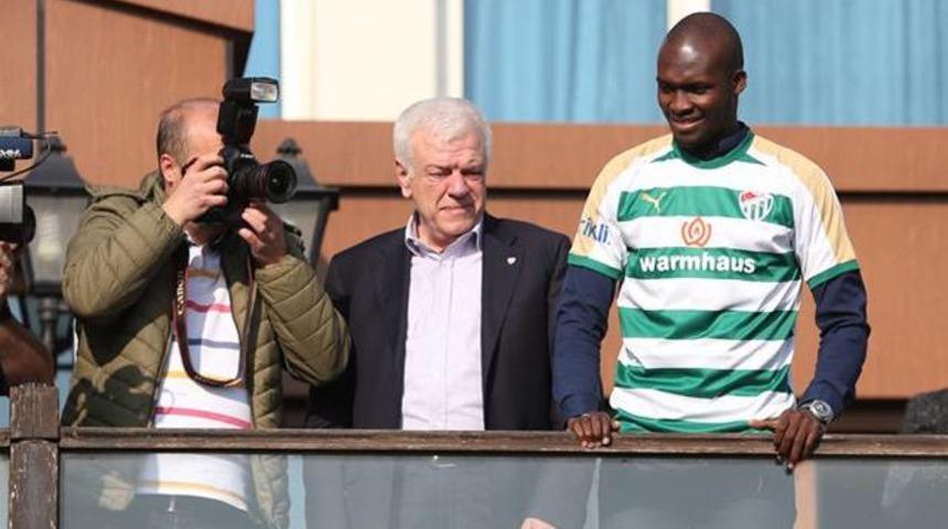 Moussa Sow resmen Bursaspor'da