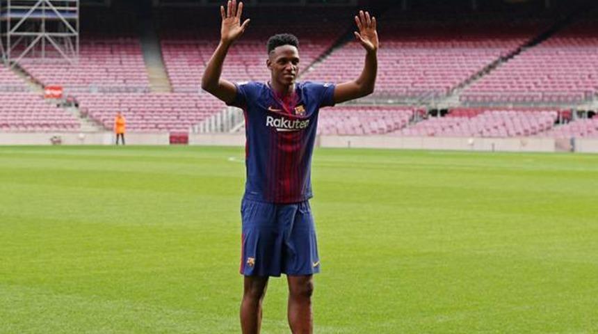 Barcelona'nın yeni transferi Yerry Mina Antalyaspor'un kapısından d&ouml;nm&uuml;ş