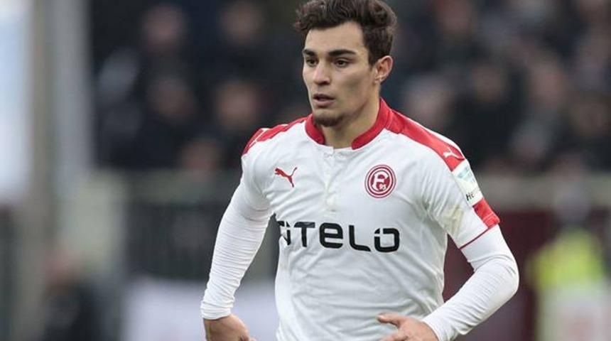 Galatasaray Kaan Ayhan ile anlaşma sağladı