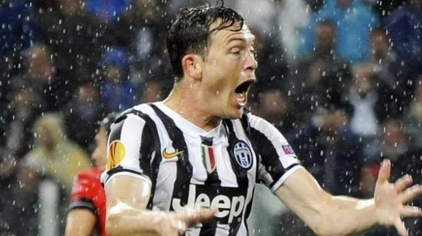 Beşiktaş'ta Lichtsteiner s&uuml;rprizi