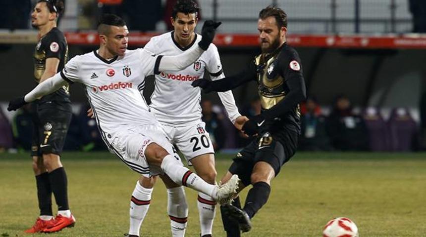 Pepe Osmanlıspor ma&ccedil;ında sakatlandı