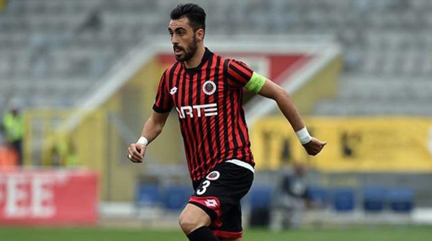  Galatasaray, Uğur &Ccedil;ift&ccedil;i i&ccedil;in Gen&ccedil;lerbirliği ile masada