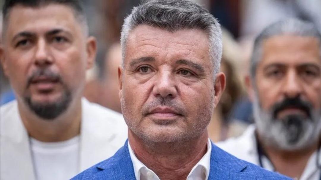 Fenerbahçe de başkanlık seçimi gün geçtikçe daha da kızışıyor! Saran ın Bunlar fırıldak insanlar! sözleri gündem oldu... 4