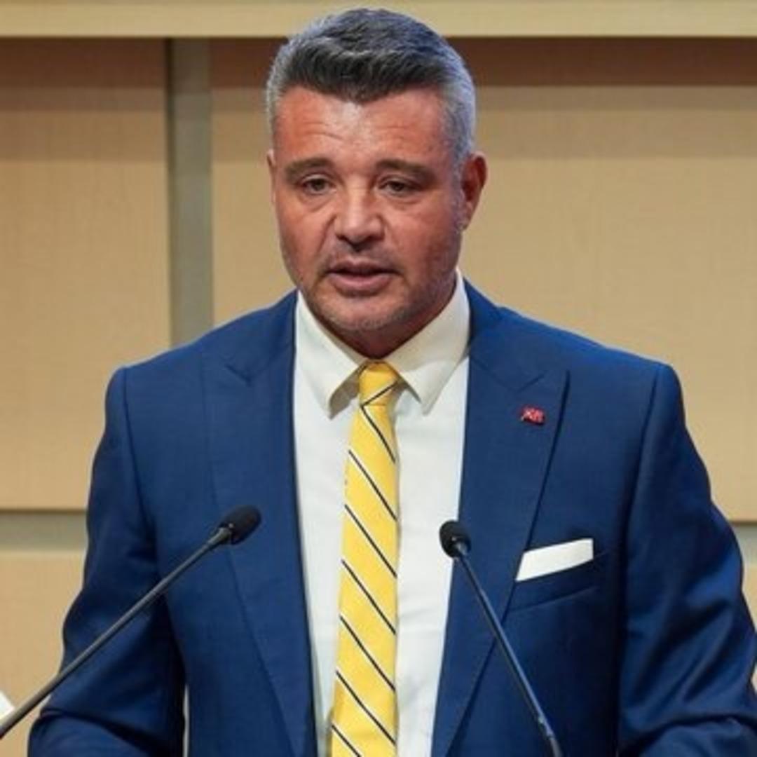 Fenerbahçe de başkanlık seçimi gün geçtikçe daha da kızışıyor! Saran ın Bunlar fırıldak insanlar! sözleri gündem oldu... 6