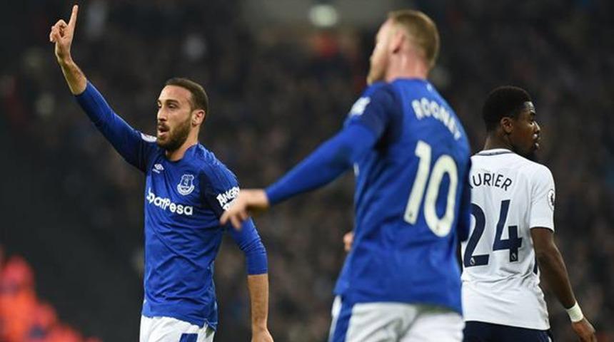 Cenk Tosun'dan Rooney'ye: 'Biraz yavaş konuşur musun?'