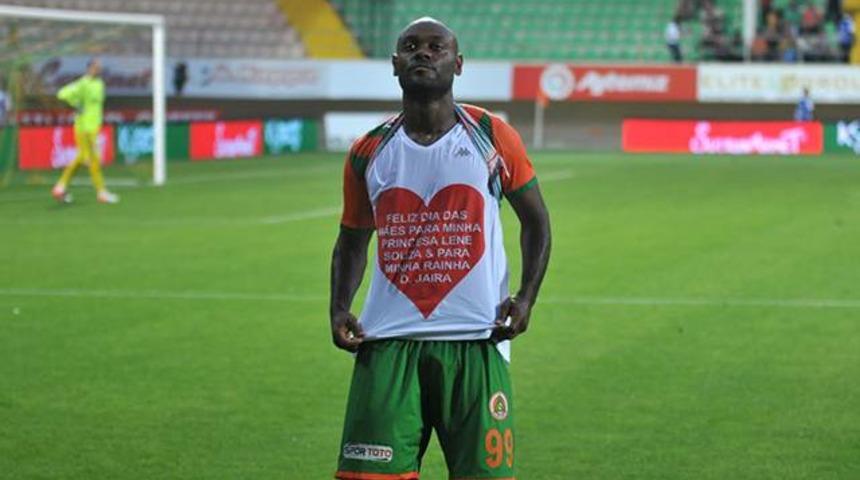 Beşiktaş Vagner Love i&ccedil;in resmi teklif yaptı