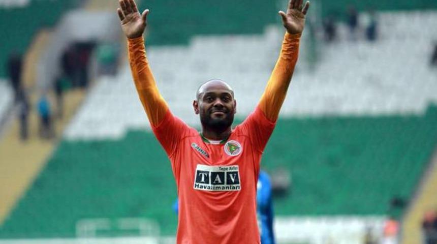 "Vagner Love'u vermeyi d&uuml;ş&uuml;nm&uuml;yoruz"
