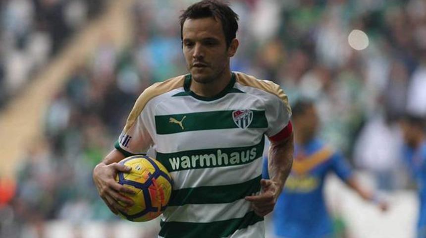 Batalla sahalardan 4 hafta uzak kalacak