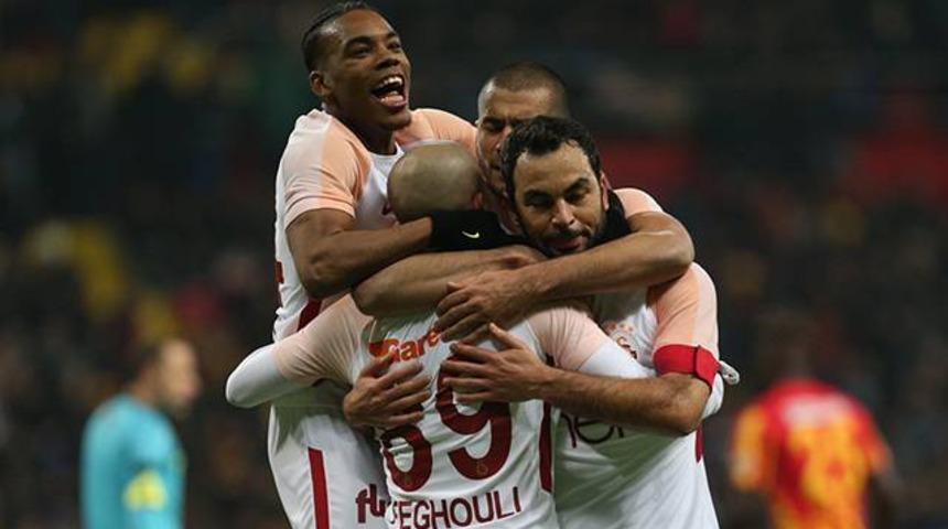 Galatasaraylı yıldızlar Kayserispor galibiyetini değerlendirdi