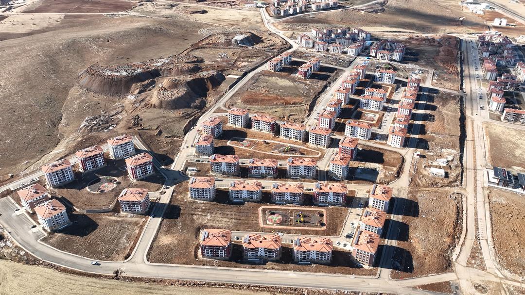 Deprem bölgesinde anahtarlar teslim ediliyor! Teslim sayısı 300 bin aşacak, Cumhurbaşkanı Erdoğan ve Bakan Kurum Malatya ya gidiyor 10