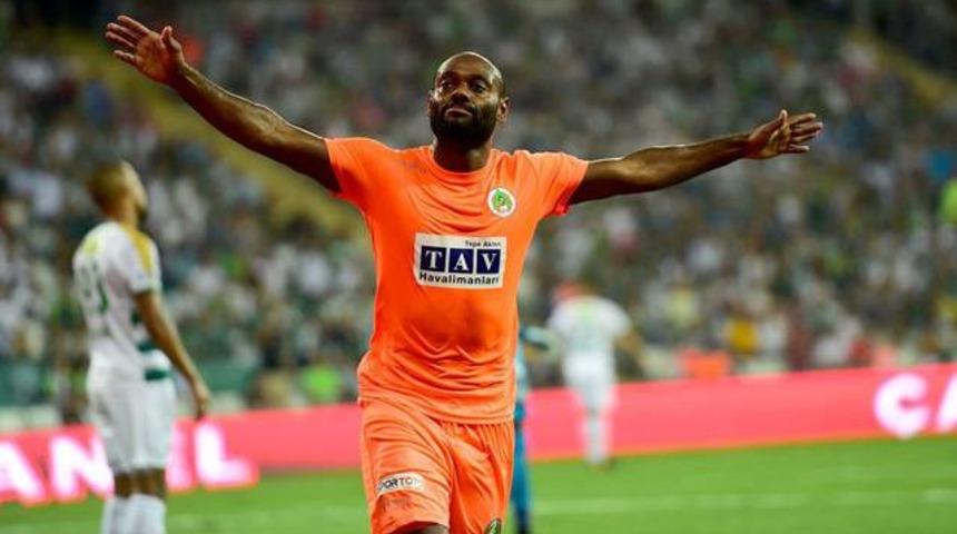 Beşiktaş, Vagner Love için fiyat yükseltti