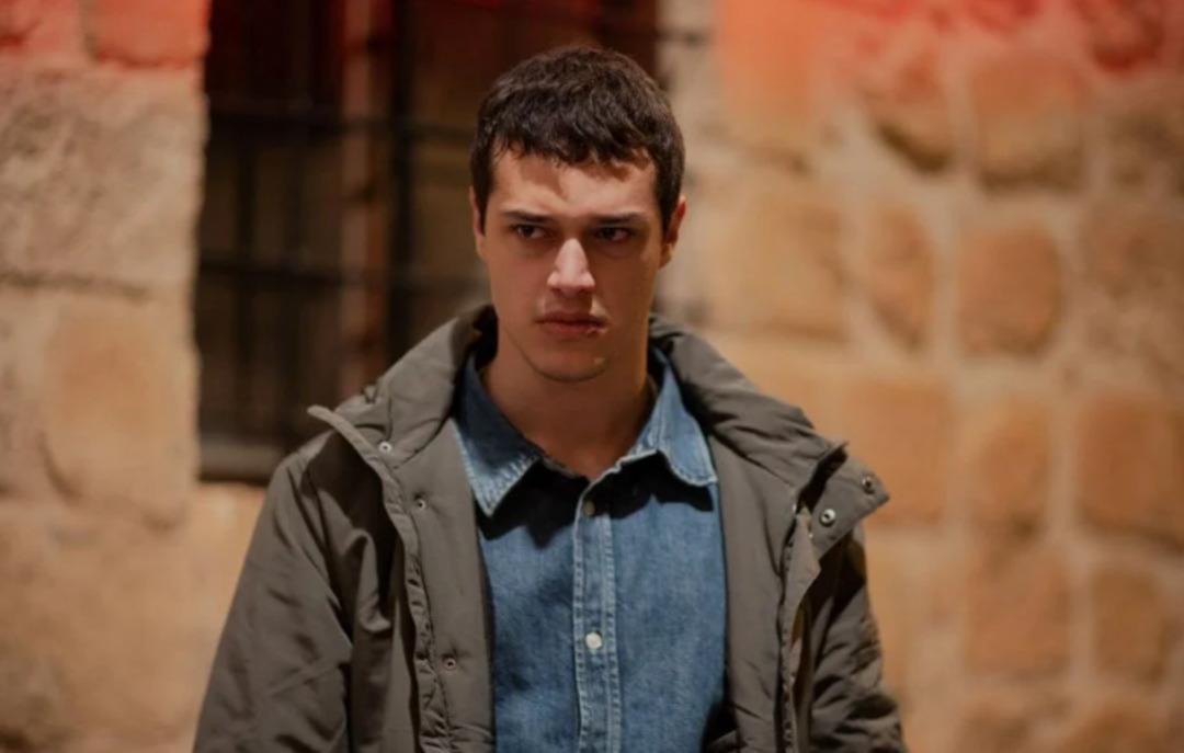 Manifest Grubu nun yıldızı Lidya Pınar aşkını ilan etti! Ünlü oyuncuyla aşk yaşıyor 1